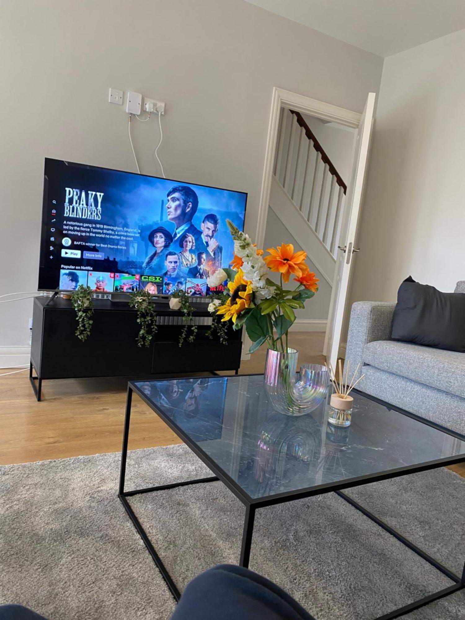 Extra Large Room In New House At Citywest Dublin Eksteriør billede